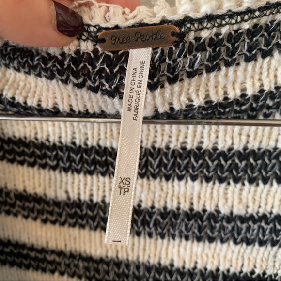 Free People Spells Trouble Striped Boho Distressed Raw Sweater in Size XS - Picture 4 of 6